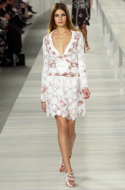 Look 15